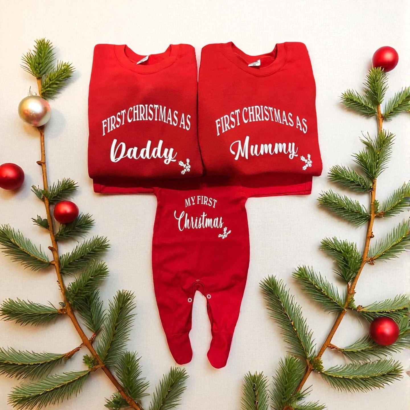 🖤 Matching Christmas clothing