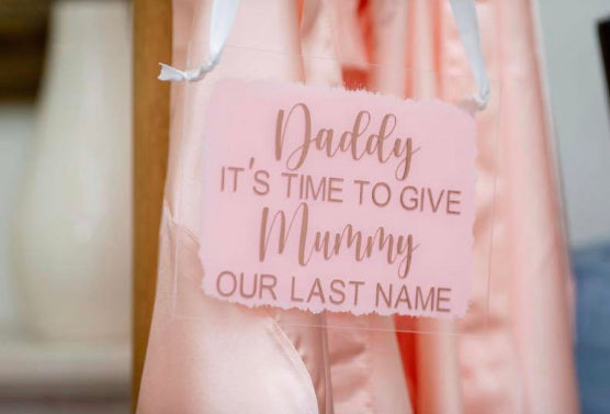 Hanging Signs & Paddles